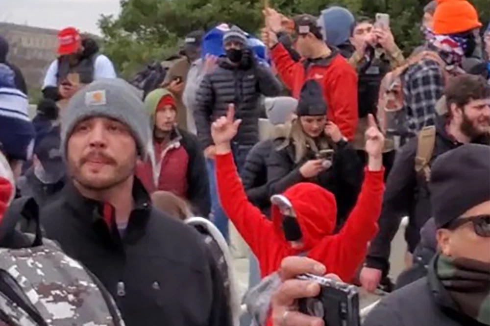 Hombre indultado por Trump recibe un disparo fatal durante una parada de&nbsp;tráfico