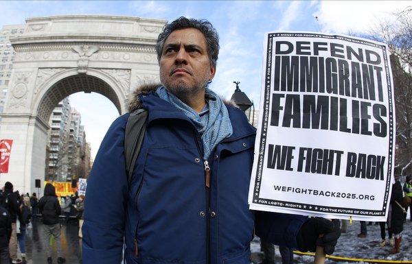 «Tienes derechos» durante el encuentro de&nbsp;ICE