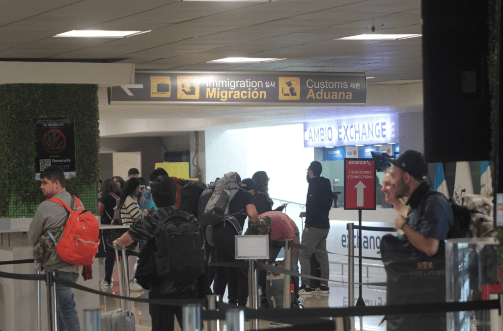 Habilitarán ventanilla para extender vigencia de pasaportes en el aeropuerto La Aurora,&nbsp;Guatemala