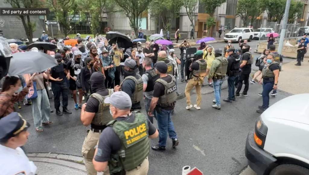 Tensión en Nueva York por redadas migratorias frente al&nbsp;tribunal