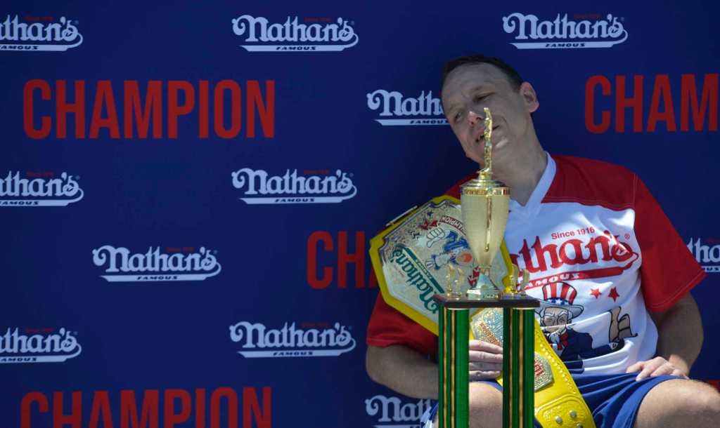 Joey Chestnut vuelve al legendario concurso de perritos calientes este 4 de&nbsp;julio