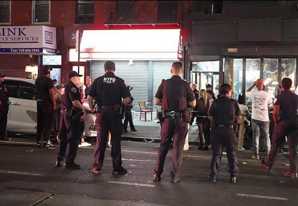 Tiroteo masivo en Brooklyn deja 3 muertos y 8 heridos en restaurante de&nbsp;narguile