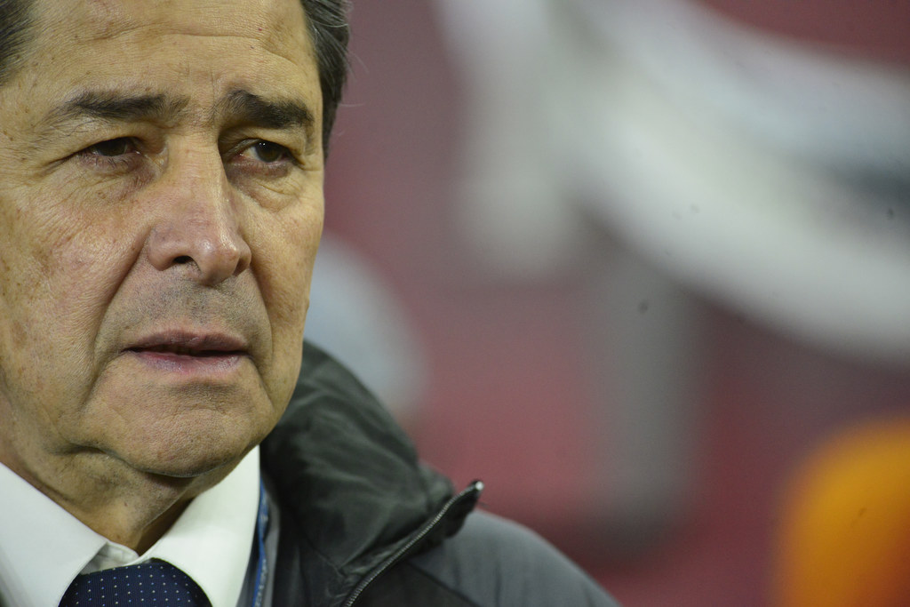 Luis Fernando Tena, presenta convocatoria de futbolistas&nbsp;legionarios