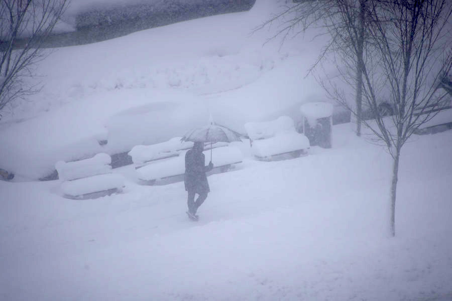 Ciclón bomba paraliza la metrópoli con nevadas históricas y calles&nbsp;desiertas