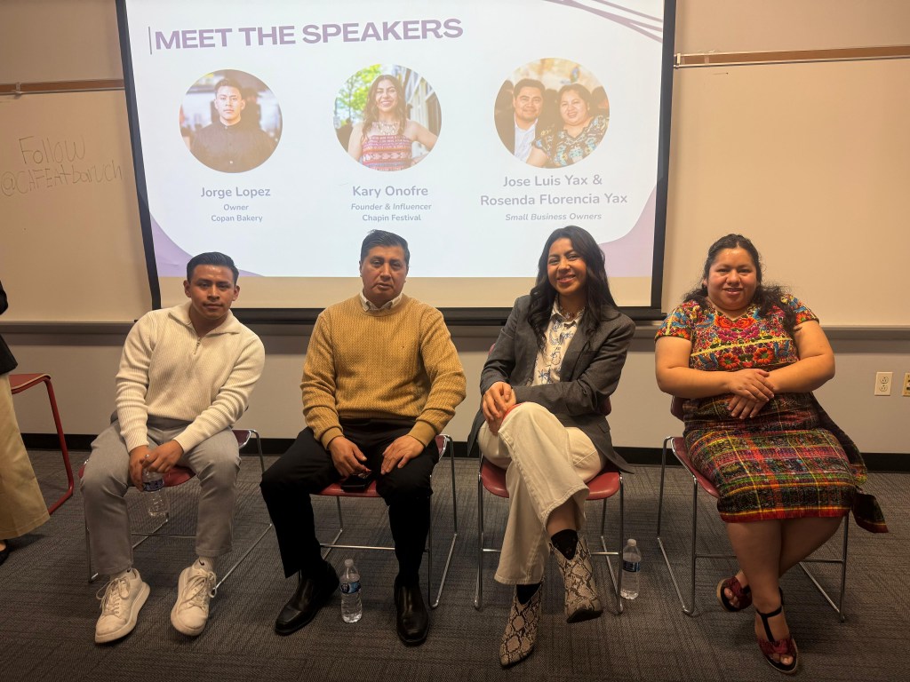 Guatemaltecos inspiran con su liderazgo a estudiantes del Baruch College de NY