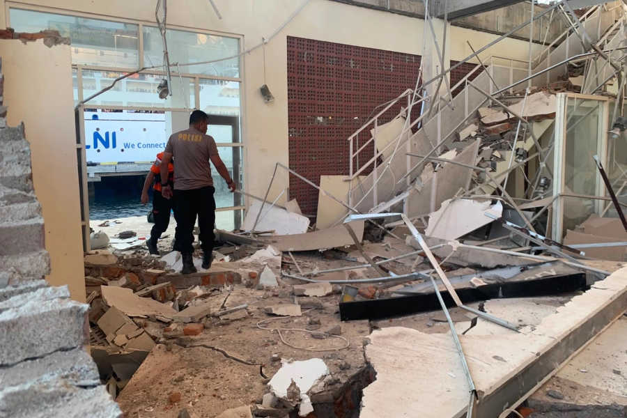 Terremoto de magnitud 7,7 sacude Indonesia: al menos 40 muertos y decenas de&nbsp;heridos